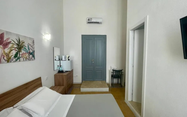 Onlyrooms V - Central & Train Station