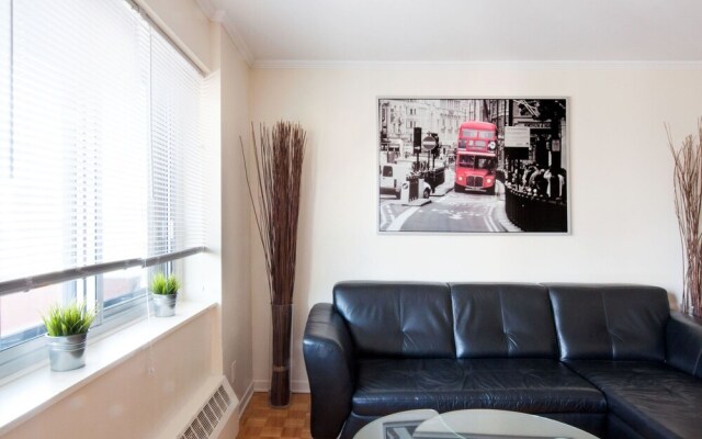 Comfortable Downtown Studio Apartment by Namastay