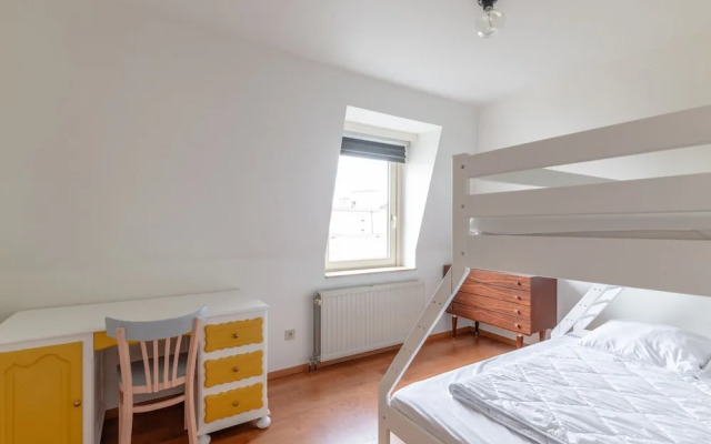 Renovated Flat Near Beach