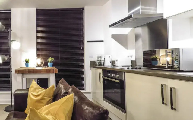 Tudors eSuites Birmingham Apartments with Parking
