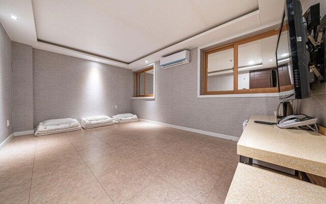 Yangpyeong River House