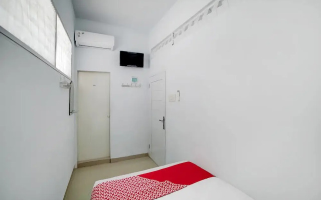 OYO 90994 Ada Guest House