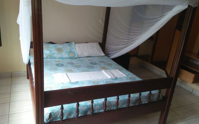 Titus Home Stay Nairobi