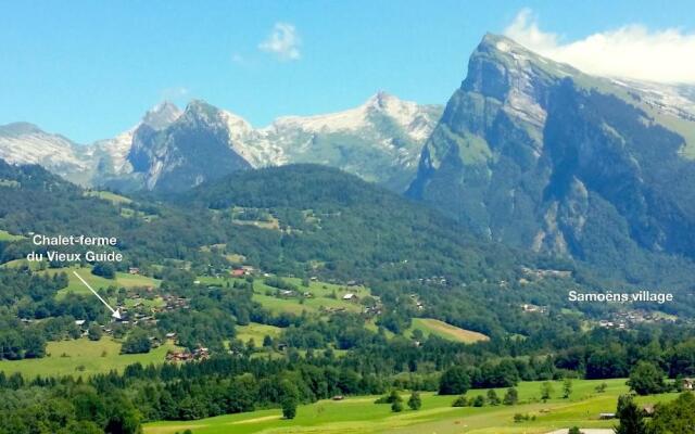 Chalet Du Vieux Guide