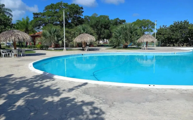 Bright Apartment at Punta Cana Wifi/ac/elect/iron/parking