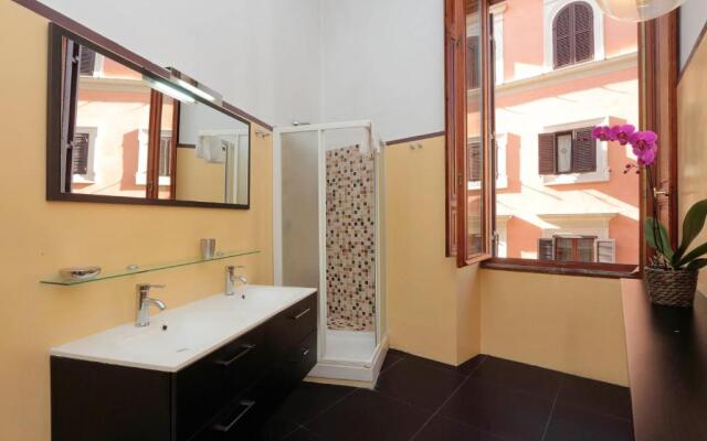 5-Bedroom Holiday Apartments in Campo de Fiori