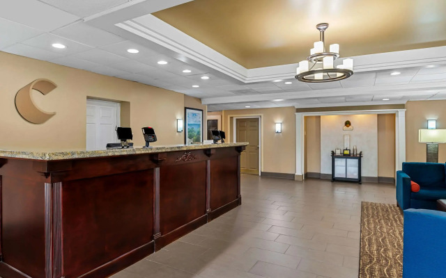 Comfort Inn & Suites
