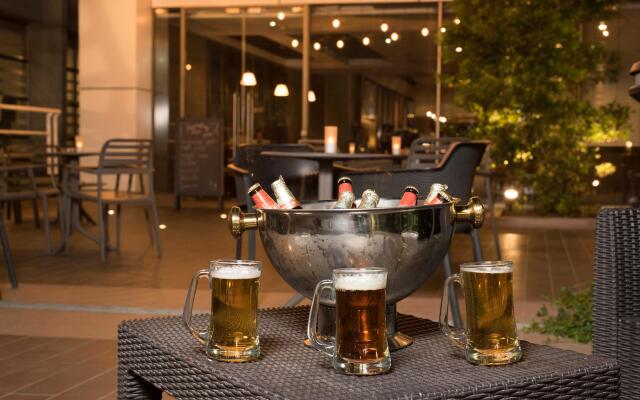 Holiday Inn Santiago - Airport Terminal by IHG