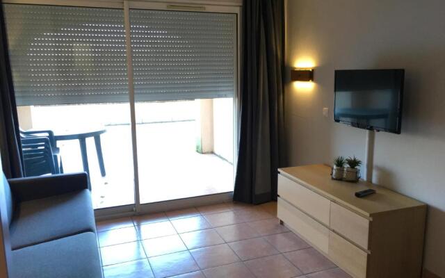 Studio sur le Domaine du Golf de Pont Royal