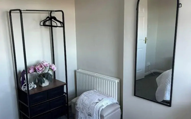 Peak District - 2 Beds - Sleeps 4 - Pet Friendly