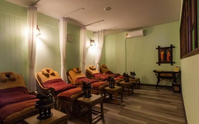 The Greenery Central Suites
