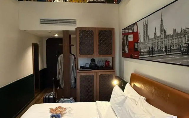 Ashley Tugu Tani Menteng – Guest Rooms – Jakarta