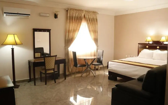 Commordore Hotel