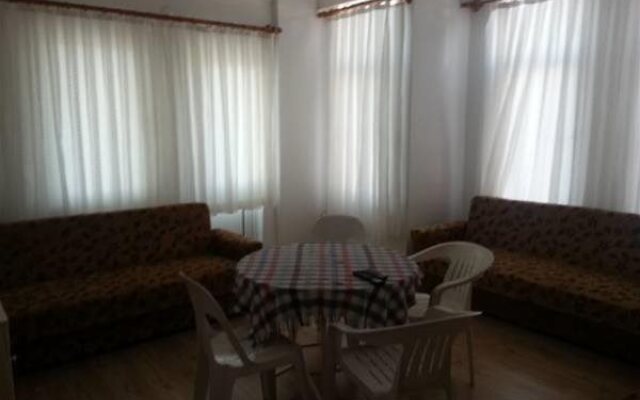 Tufan Apart