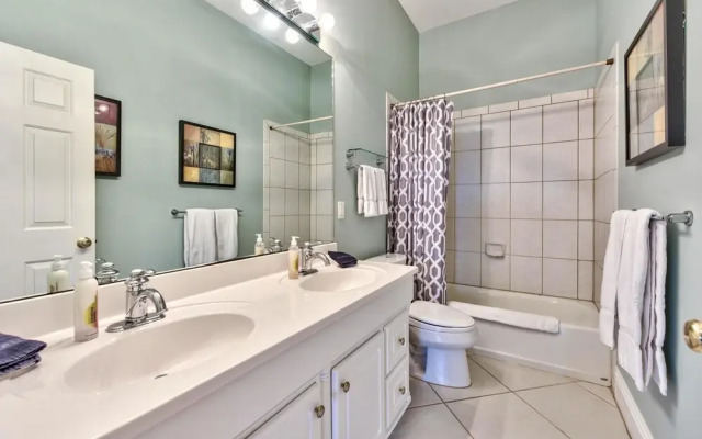 Syracuse 3 Bedroom Home by NFVH
