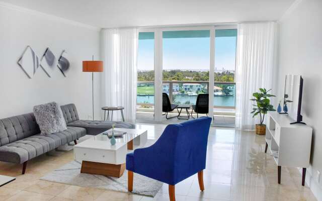 Seacoast Suites on Miami Beach
