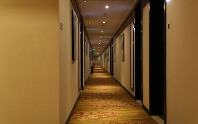 Green Tree Inn Zhuhai Jida Hotel