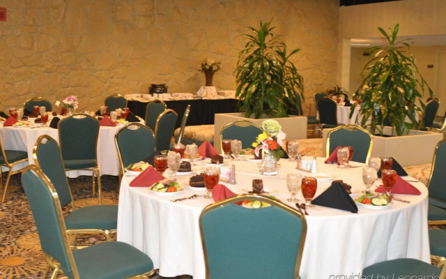 Holiday Inn Knoxville West- Cedar Bluff Rd by IHG