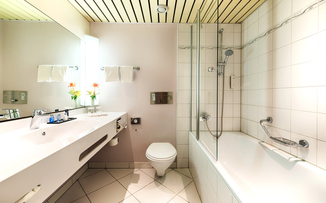 Отель The Q - Quadro City Hotel