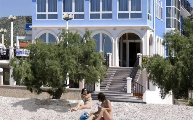 Villa Mediterana