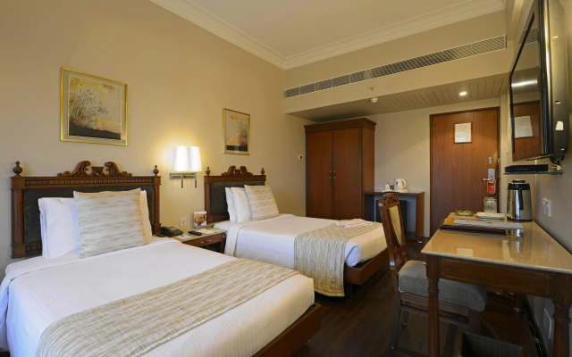 Sun N Sand Hotel Mumbai – Guest Rooms – Mumbai