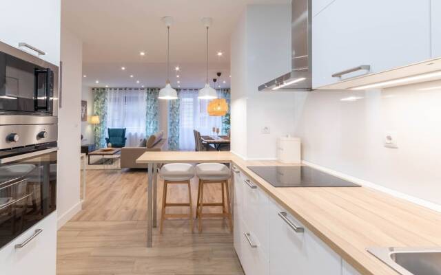 Abando Ii Apartment By Aston Rentals