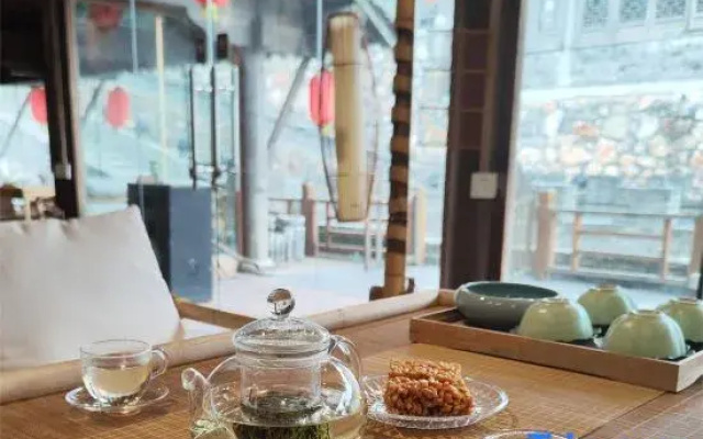 Qianhua Ancient Village Rufeng Homestay
