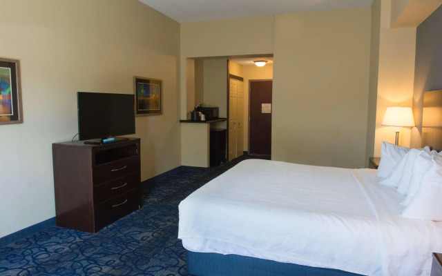 Best Western Plus Waynesboro Inn & Suites Conference Center