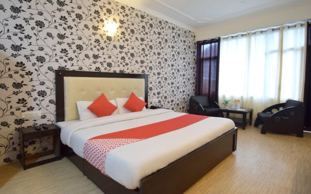 Hotel Asia Holidays by OYO Rooms