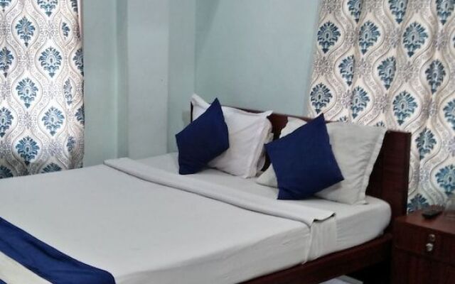 Om Shanti Guest House - Near Ruby General Hospital and Science City