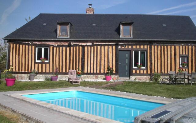 Characteristic, 16-th Century House With Heated Swimming Pool