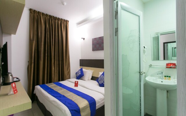 OYO 286 Uptown Hotel