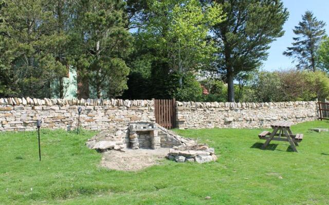 Shepherd's Hut - The Quirky Quarry