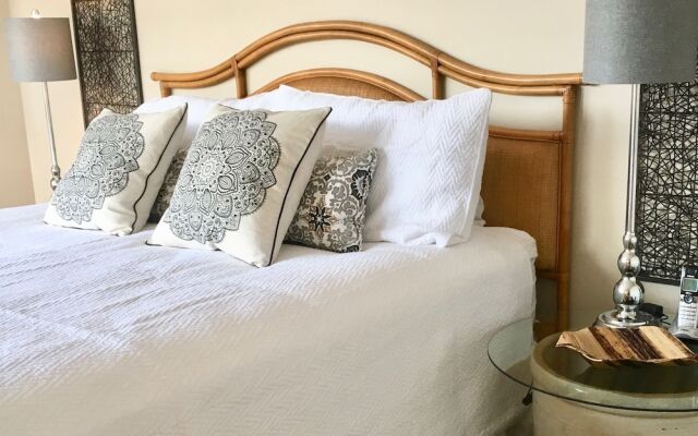 Penthouse 701 2 Bedrooms 2 Bathrooms Condo