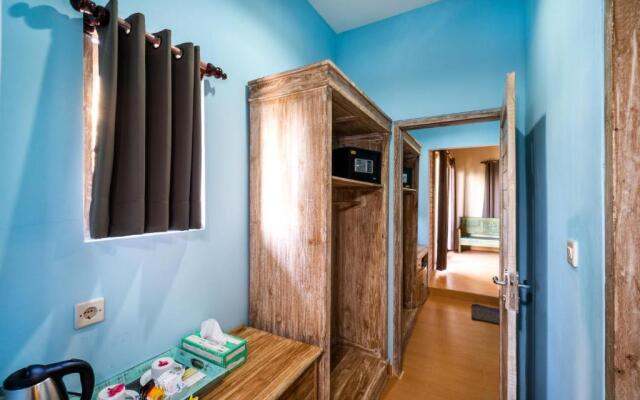 Songlambung Beach Huts