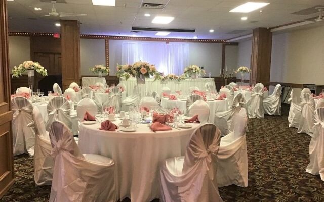 Continental Inn & Suites