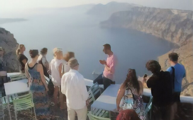 Caldera sky & sea