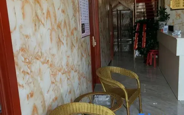 Lvliang Aiqinghai Theme Apartment