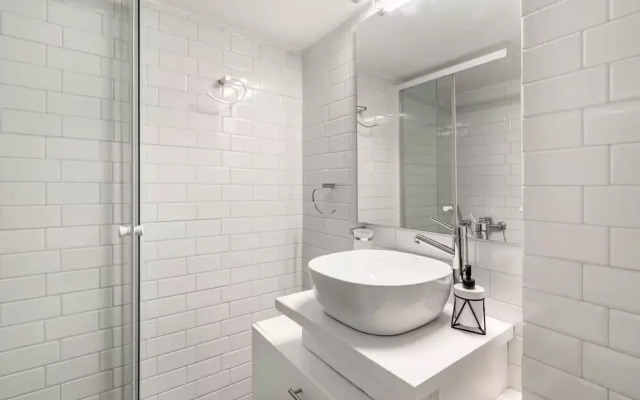 Athenian Entertainment Relaxation Hub