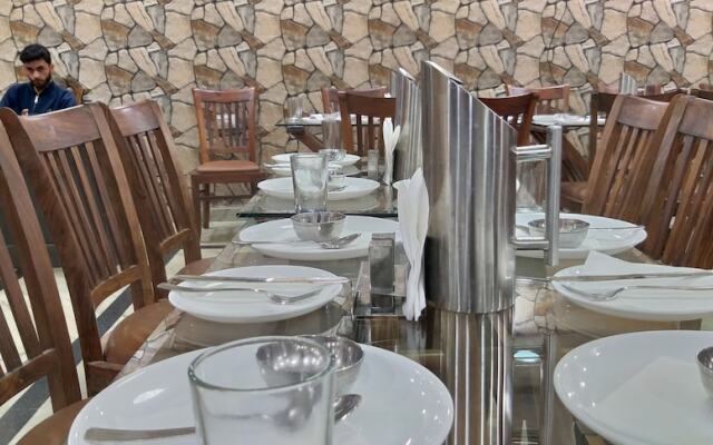 Hotel Sitara International