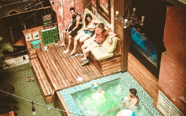 The Clock Hostel And Suites