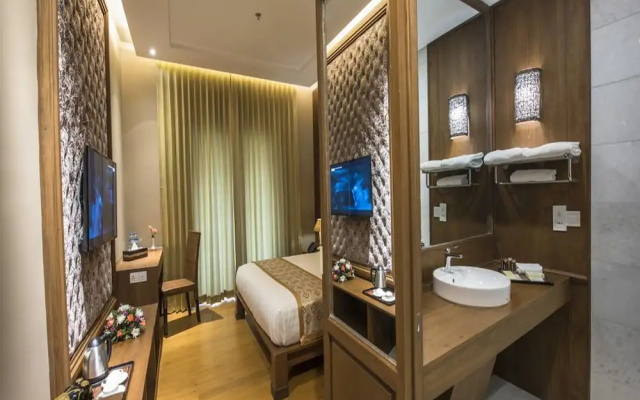 Royal Palace Hotel
