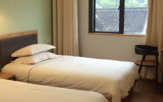 Yue Love Hotel