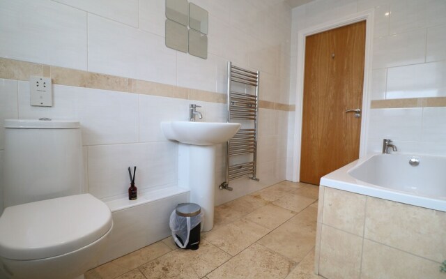 Remarkable 2-bed Apartment in Sunderland