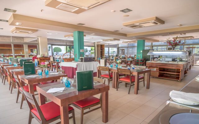 Livvo Corralejo Beach Hotel