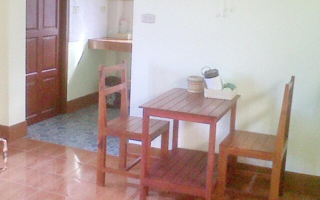 Aree Guesthouse 3