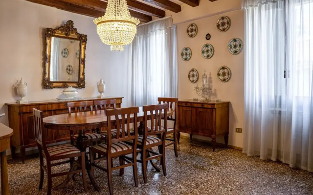 Casa Allegra by Ca-sa Check