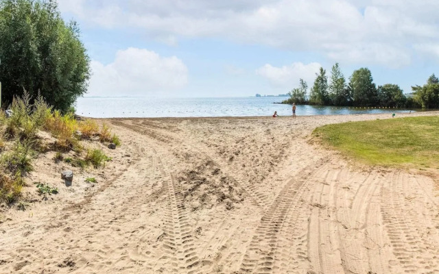 Modern Houseboat in Volendam With Shared Pool