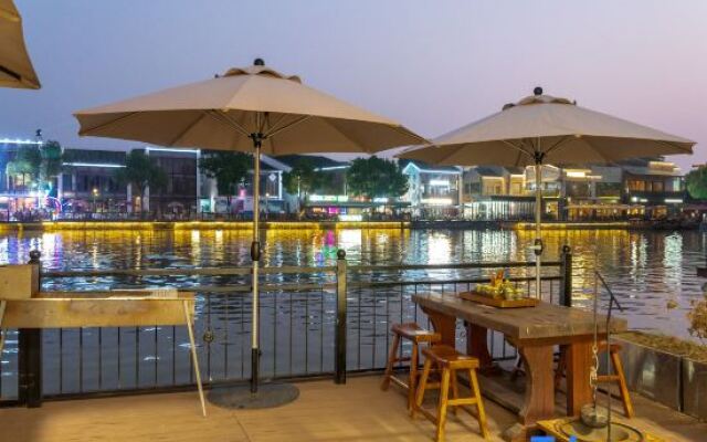 Floral Hotel · Dongjing hotel