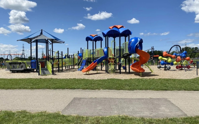 Luxury Bungalow mins Niagara falls & Brock uni